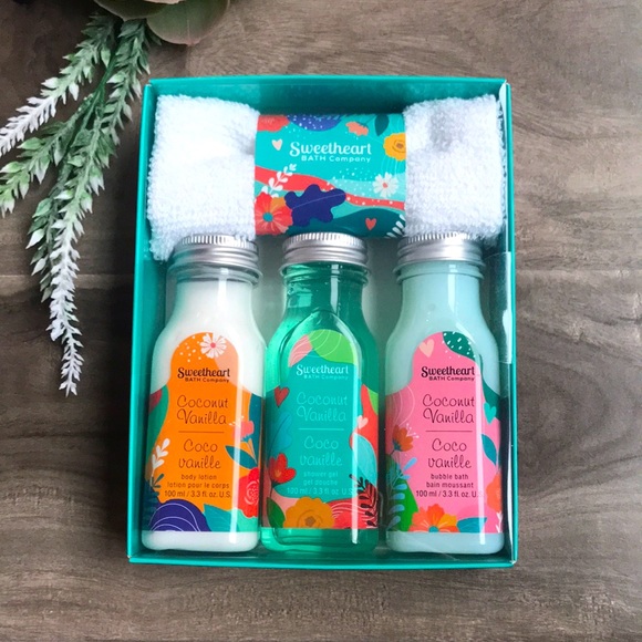 Sweetheart Bath Co. Other - 🔥4 for $25🔥 SWEETHEART BATH CO. Coconut Vanilla Bath Set